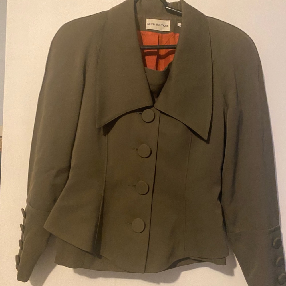 Beautiful 1980’s vintage Nipon boutique skirt set